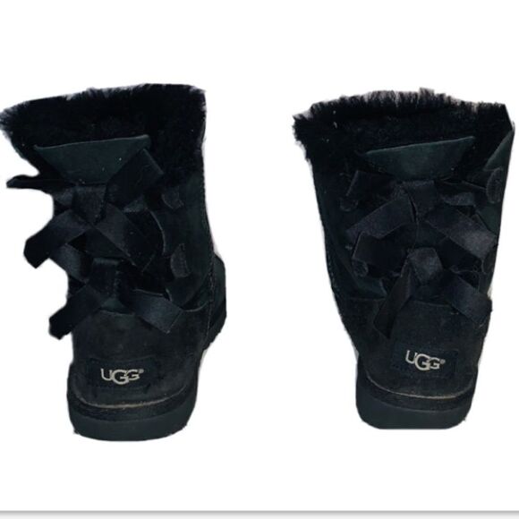 Ugg Bailey Bow black boots size 2 - Picture 3 of 6